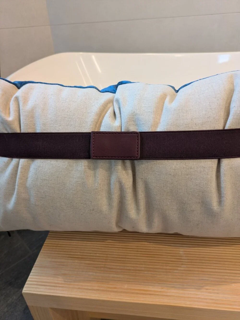 Anthropologie Burgundy Faux Leather Chain Statement Belt Size M/L.
